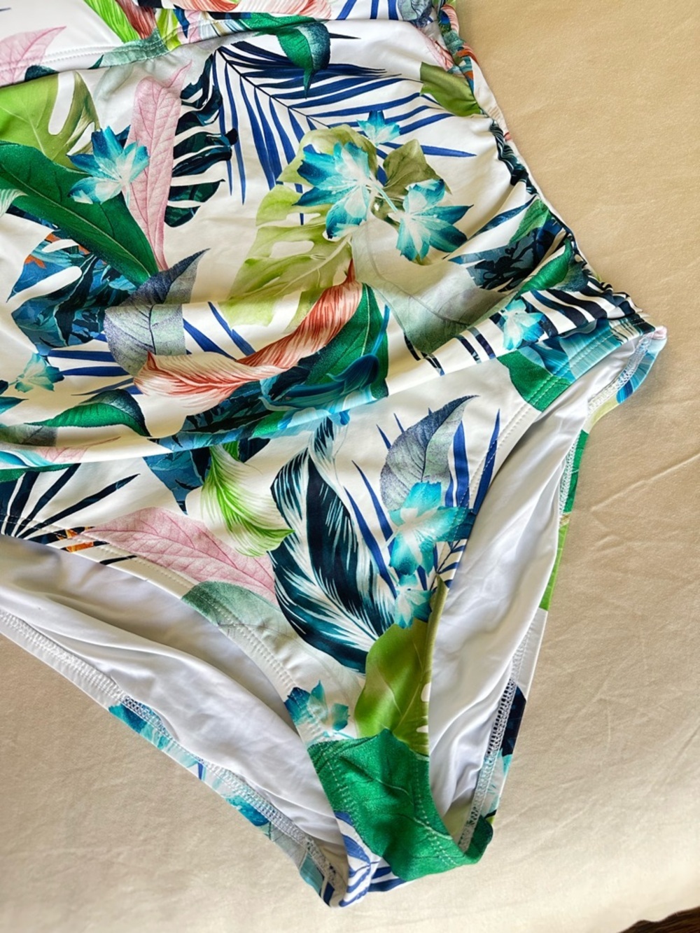 La Blanca Tropical Print One Piece Swimsuit Size 8 - Picture 4 of 9